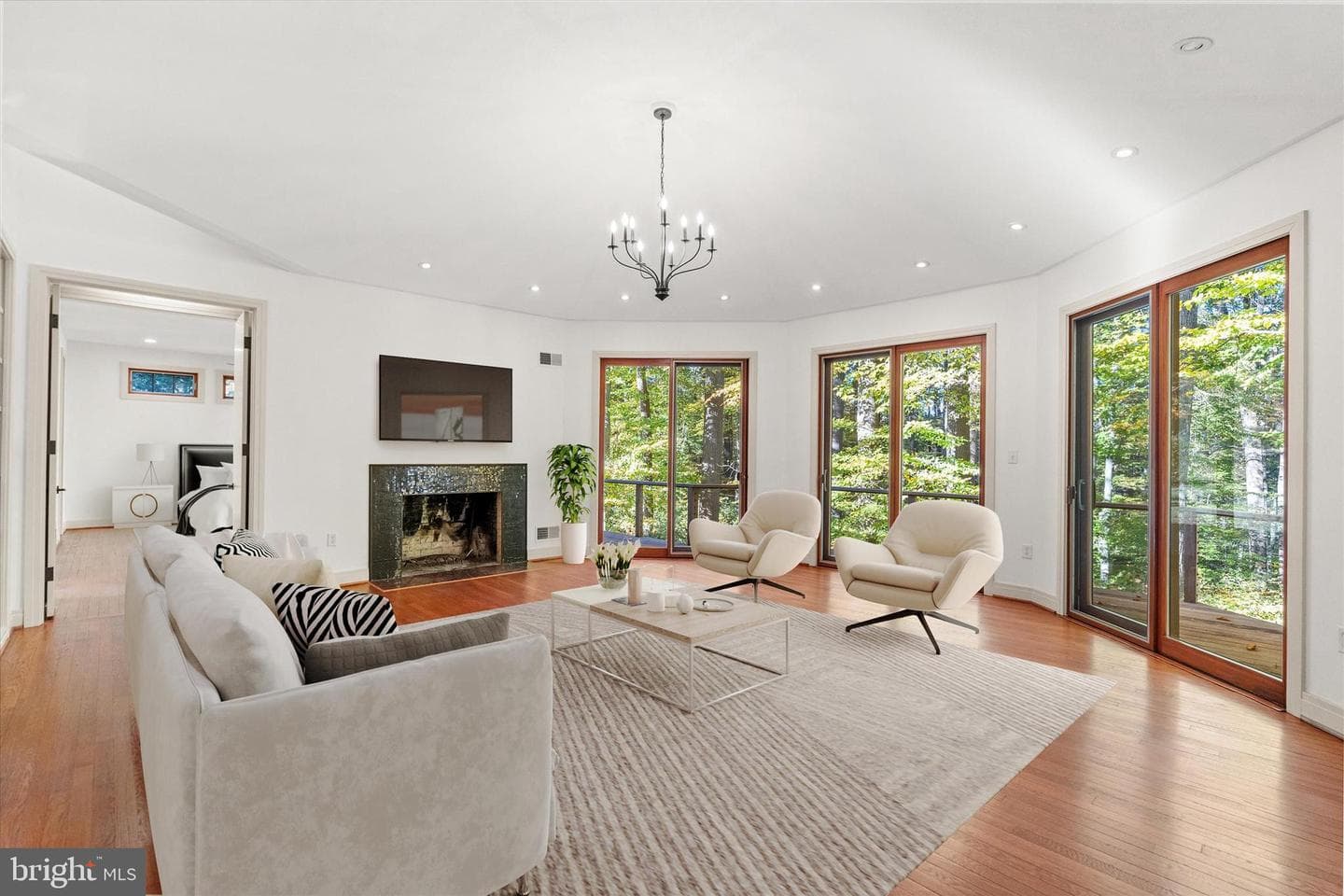 55 Raintree Road photo 6