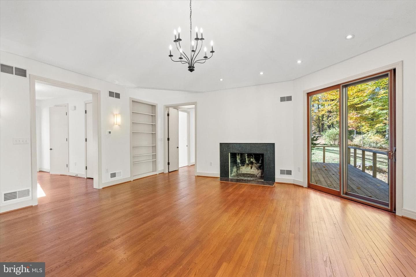 55 Raintree Road photo 9
