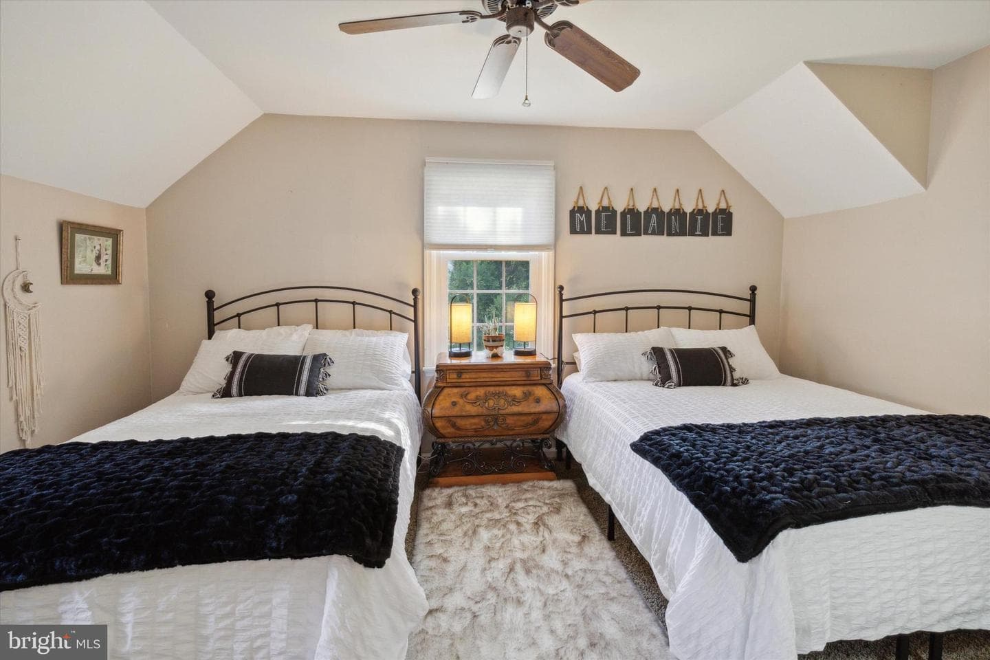 109 Scotts Glen Road photo 18