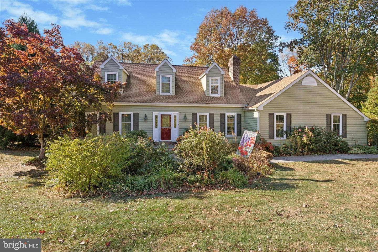 109 Scotts Glen Road photo 3