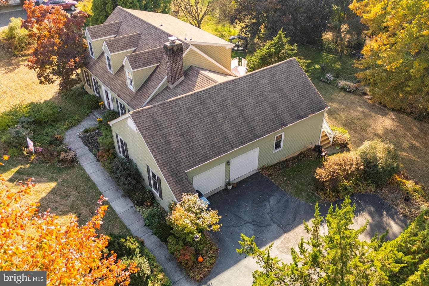 109 Scotts Glen Road photo 4