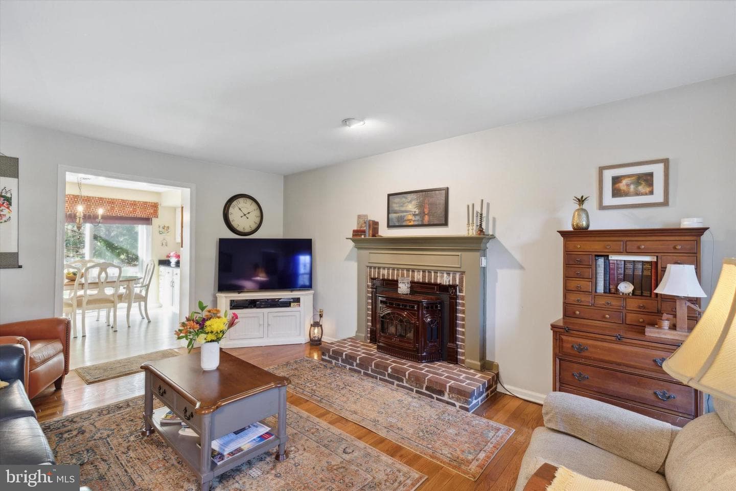 109 Scotts Glen Road photo 6