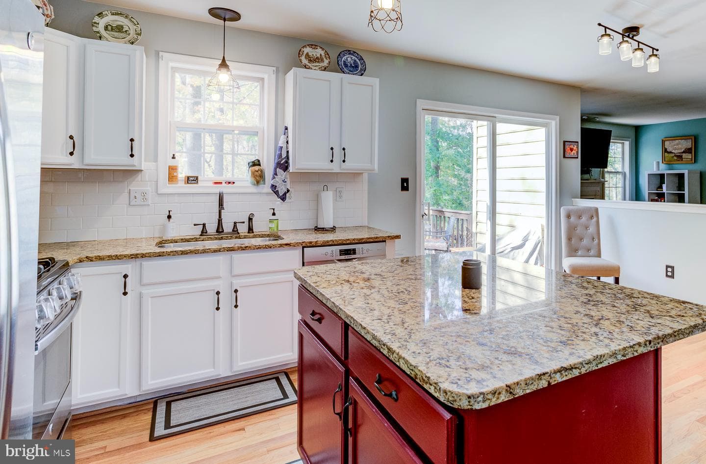 9 Deerpath Court photo 12