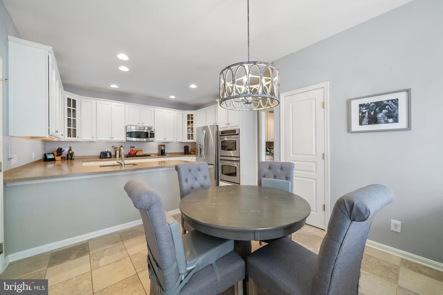 673 Churchill Road photo 17