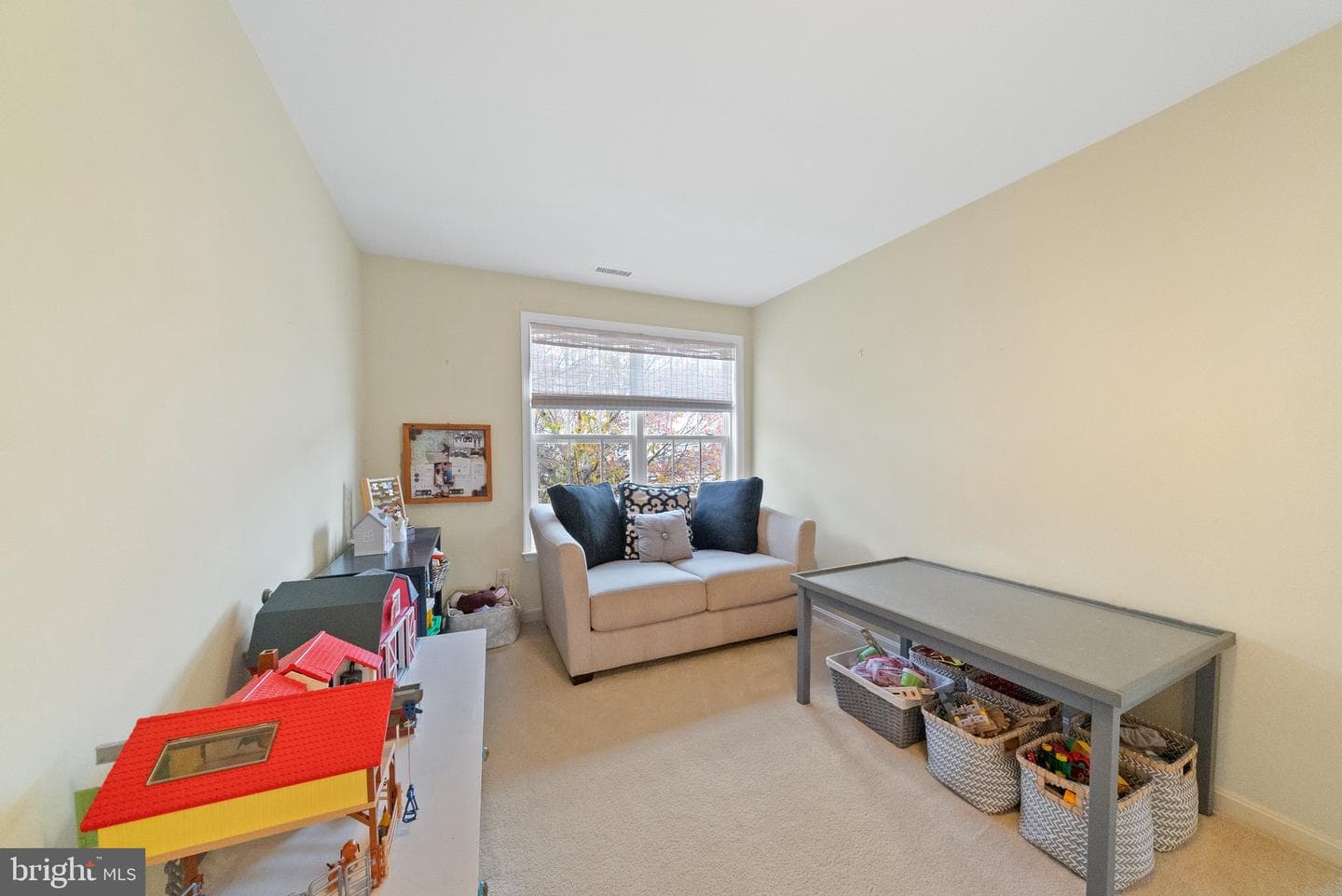 673 Churchill Road photo 25