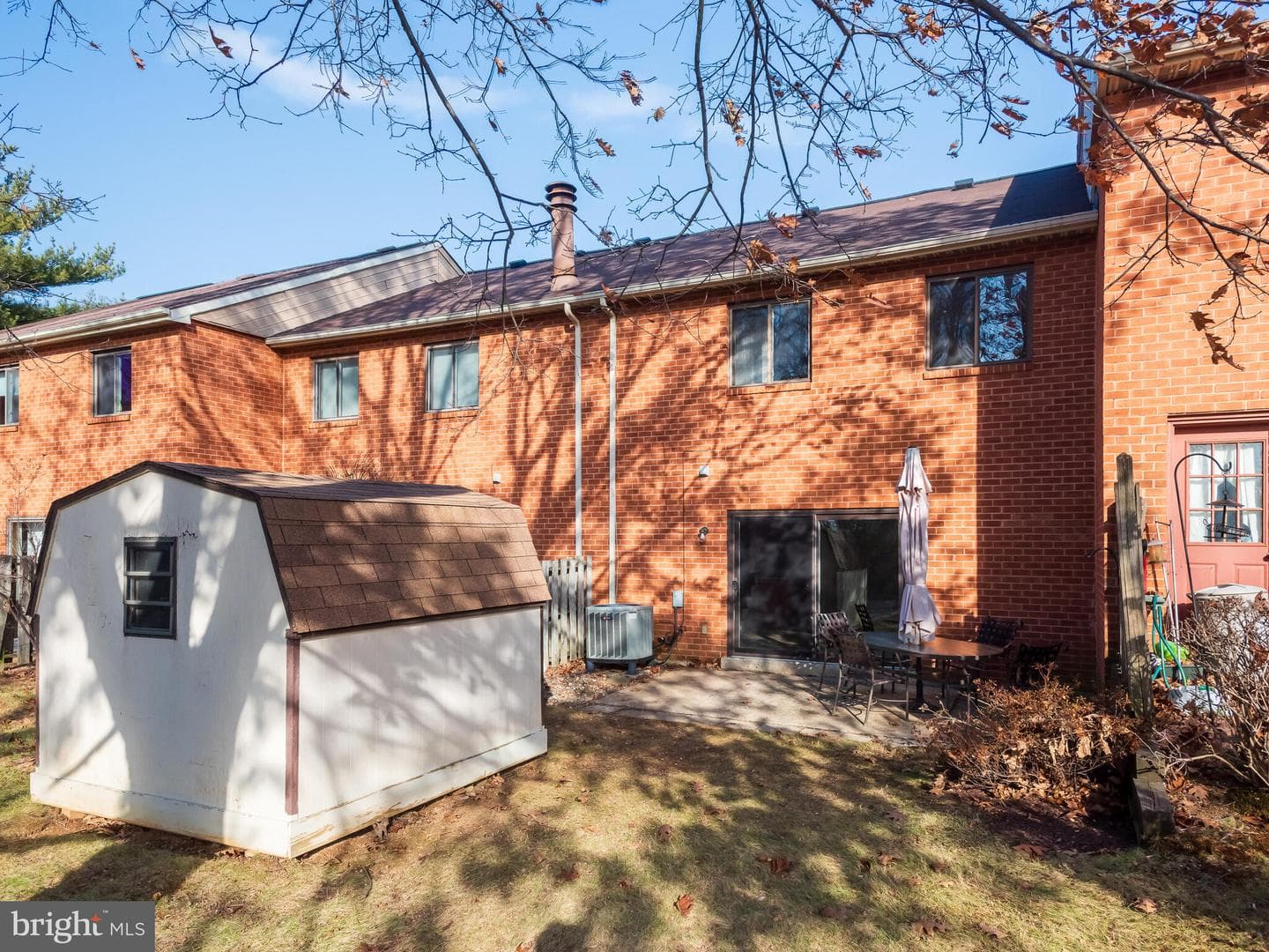 206 Towyn Court photo 32