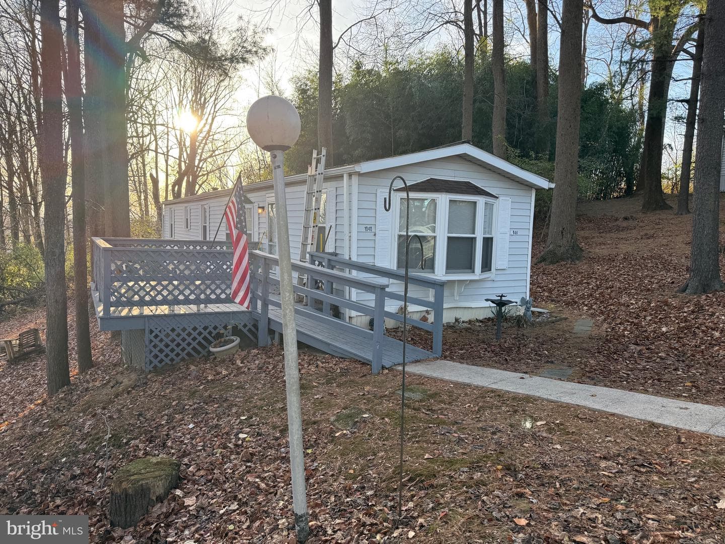 1040 Pine Drive photo 1
