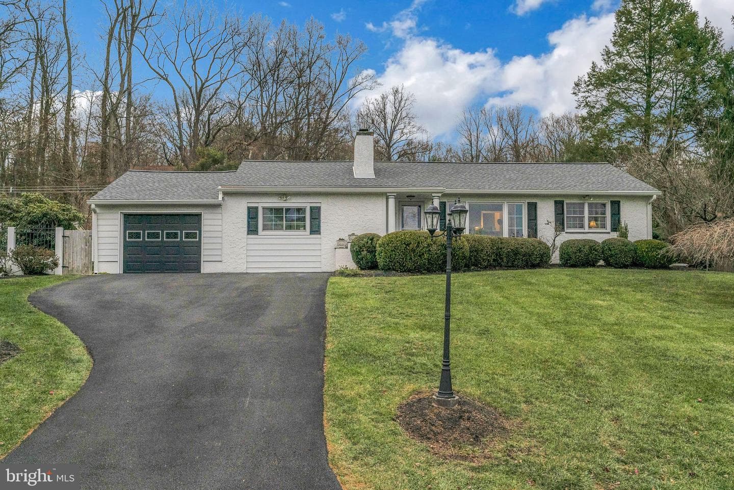 1015 Goodwin Lane photo 1