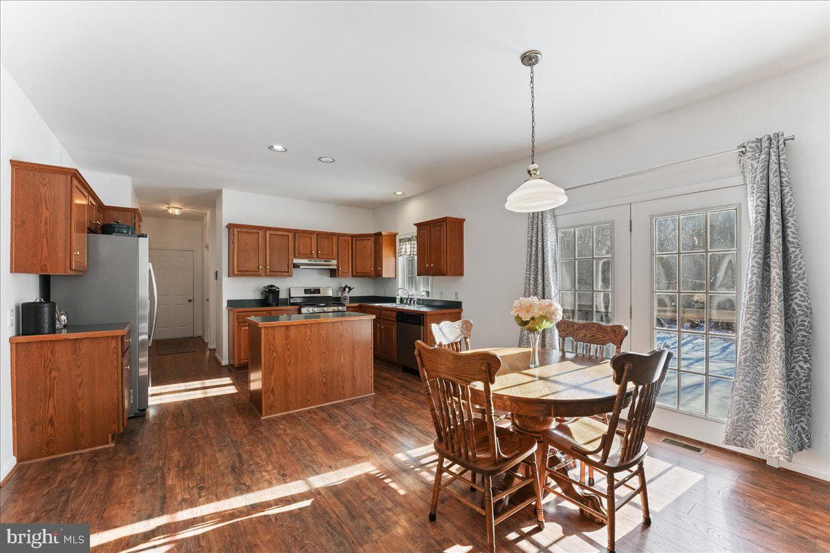 21 Field Stone Drive photo 8