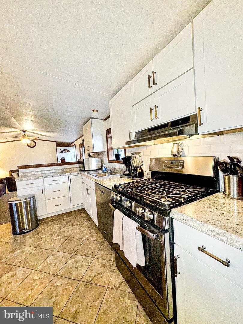 19 Sunrise Drive photo 11