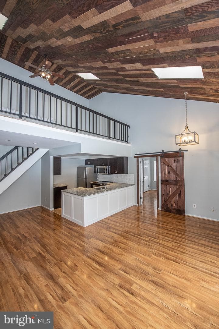 523 Washington Place #23 photo 11