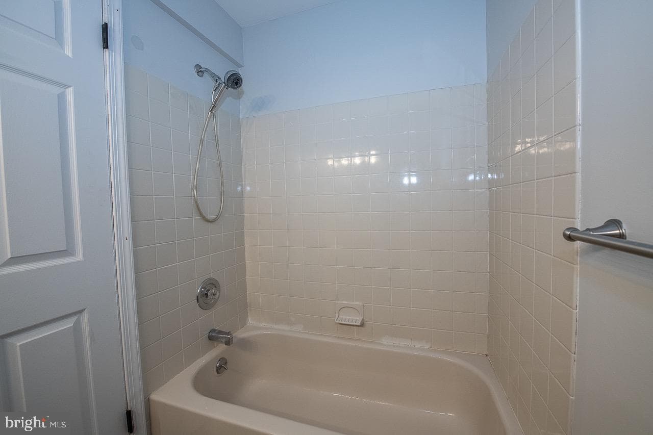 523 Washington Place #23 photo 22