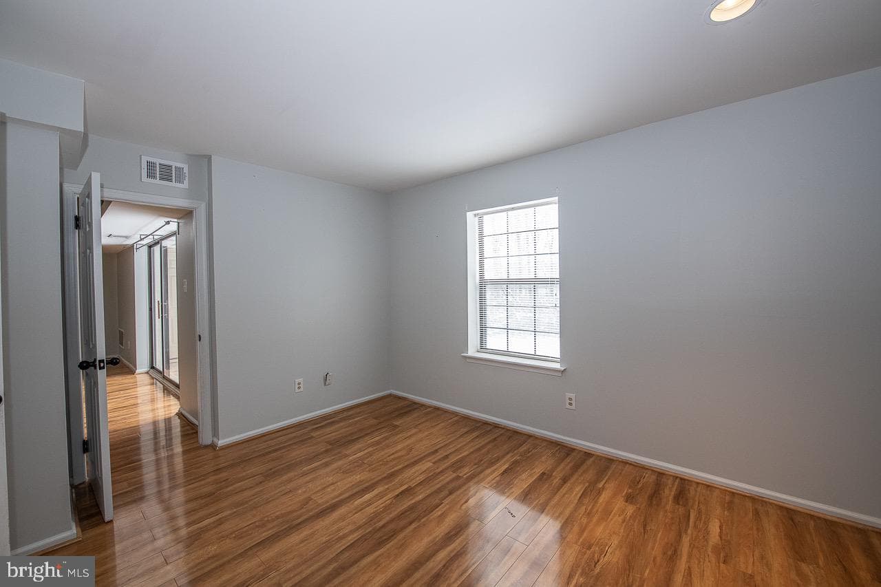 523 Washington Place #23 photo 27