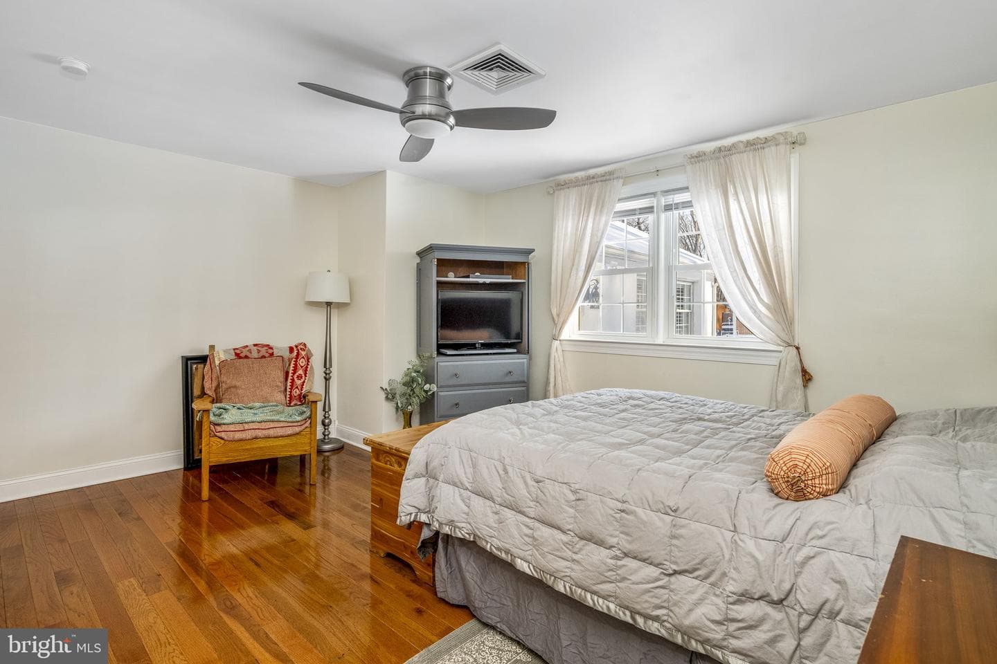 312 Oakbourne Road photo 11