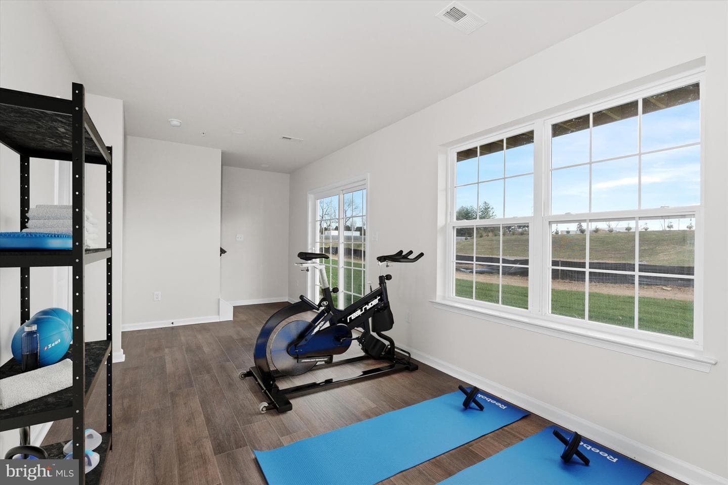 46 Pointe Place photo 16