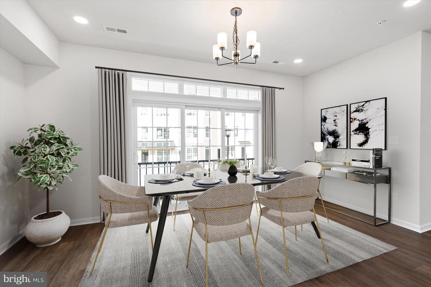 46 Pointe Place photo 6