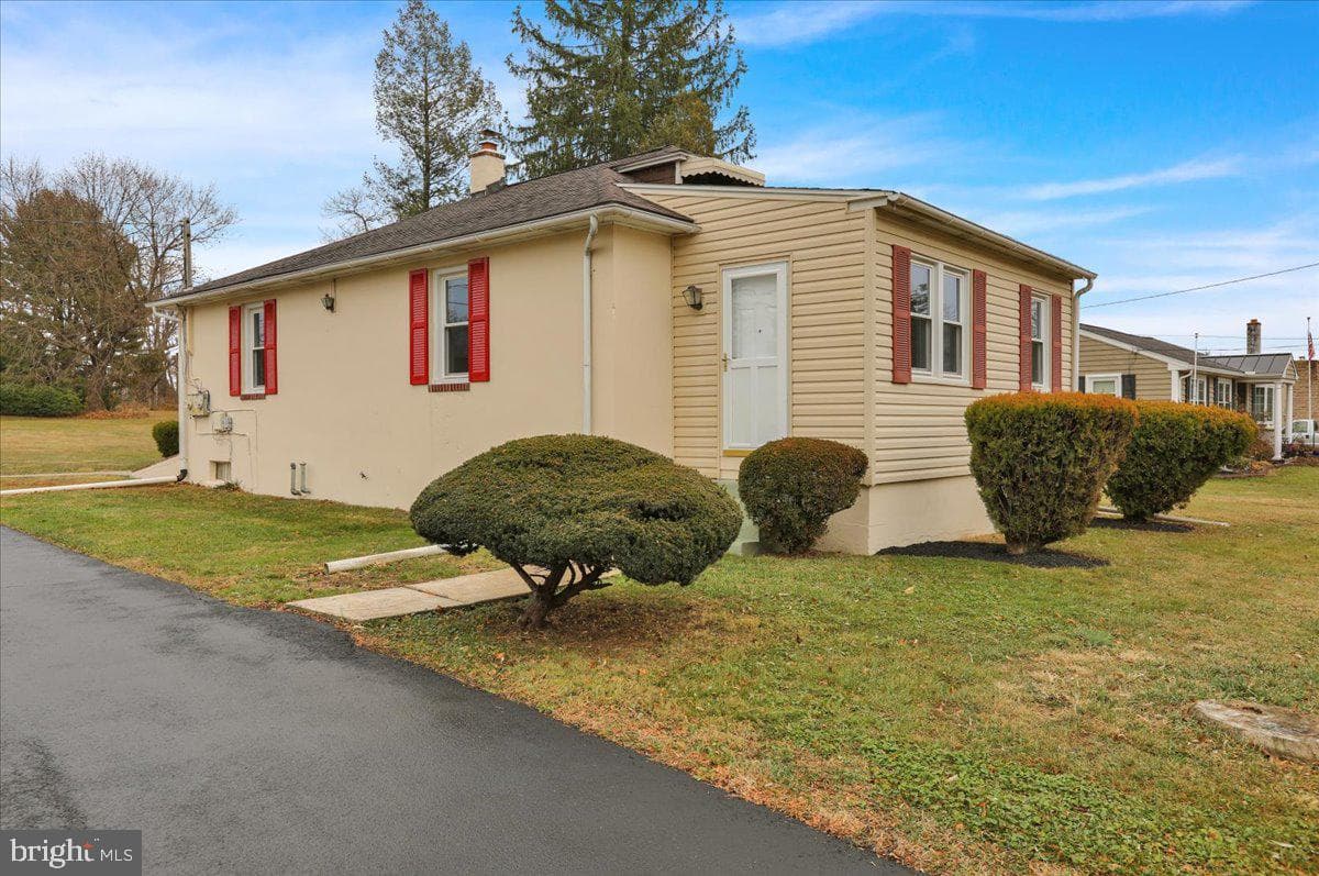 75 Saint George Street photo 3