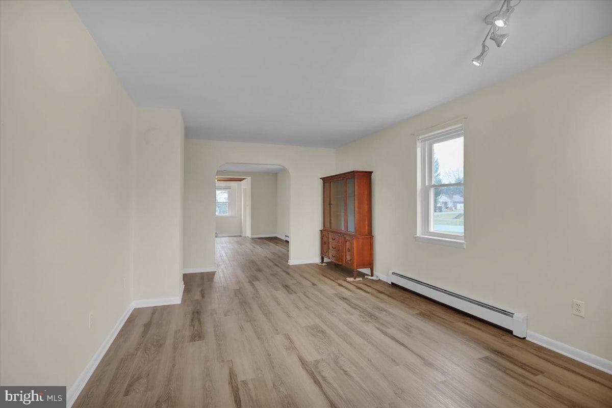 75 Saint George Street photo 8