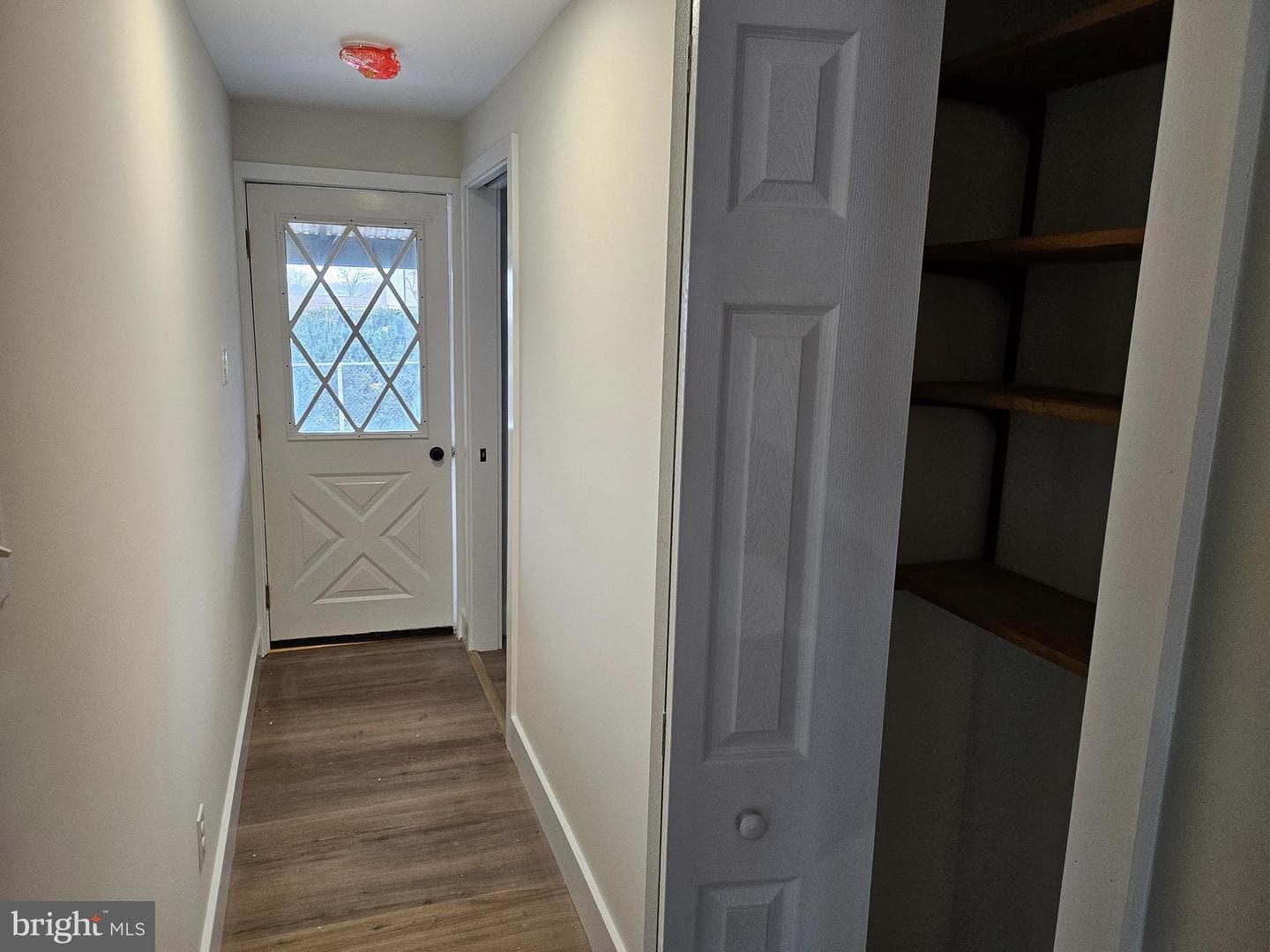 917 Woodlawn Avenue photo 10