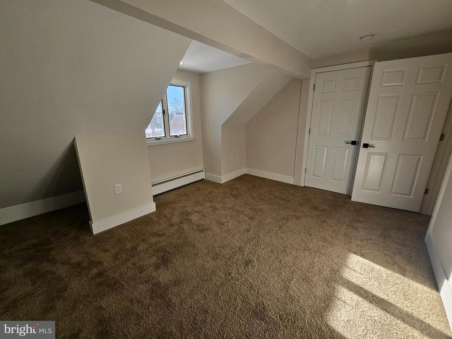 917 Woodlawn Avenue photo 25