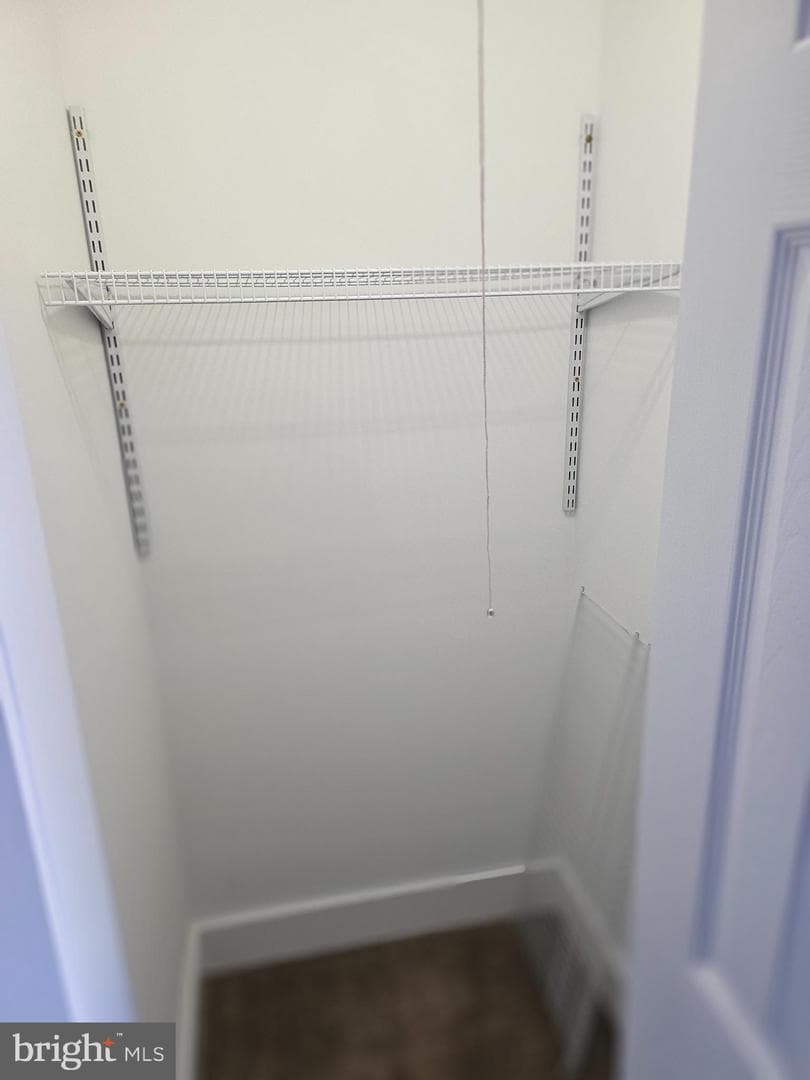 917 Woodlawn Avenue photo 32