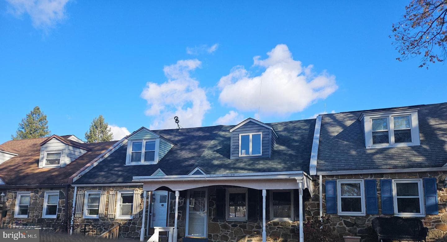 917 Woodlawn Avenue photo 39