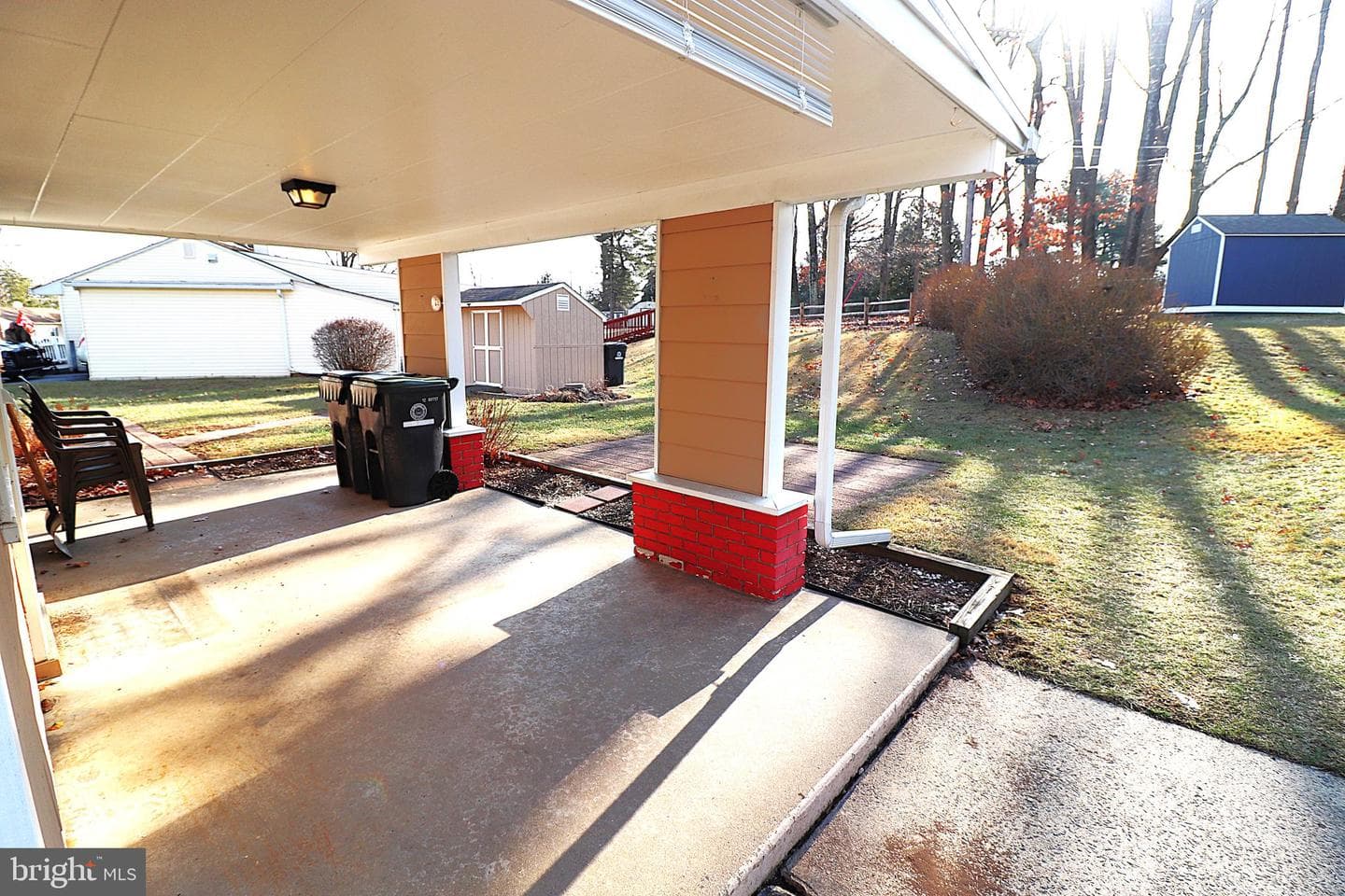 1221 Tyler Avenue photo 5