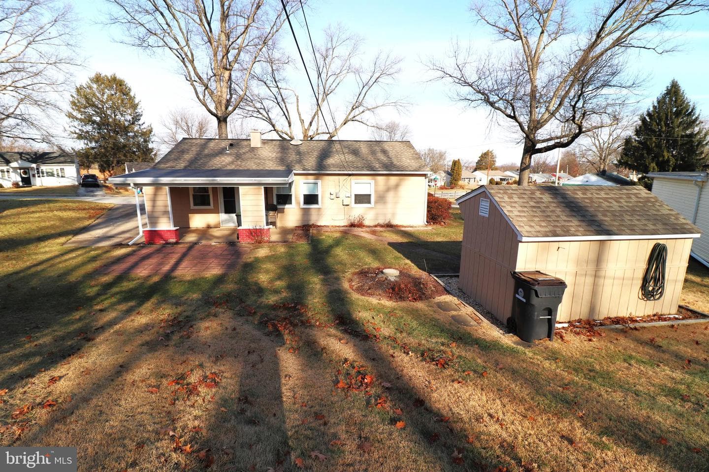 1221 Tyler Avenue photo 6