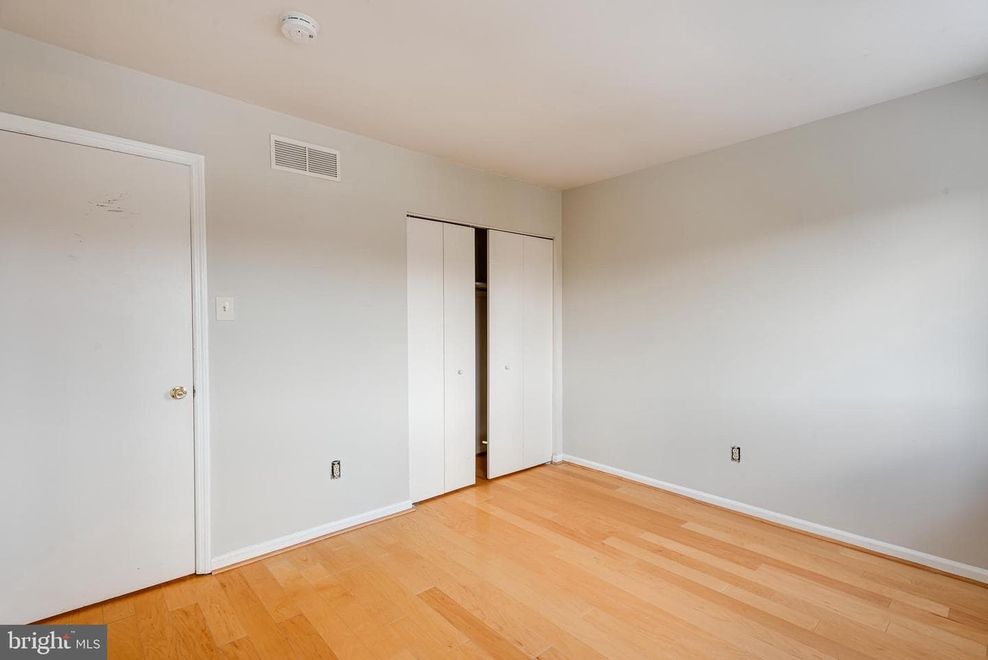 2 Stirling Court photo 26