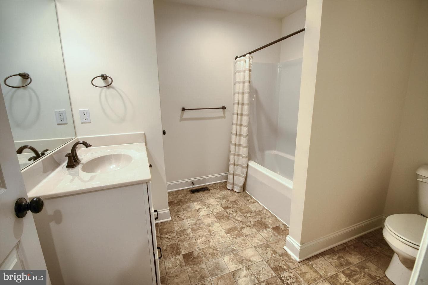8 New Village Greene Drive photo 18