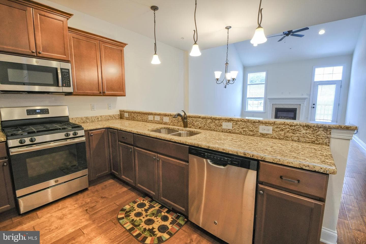 8 New Village Greene Drive photo 5