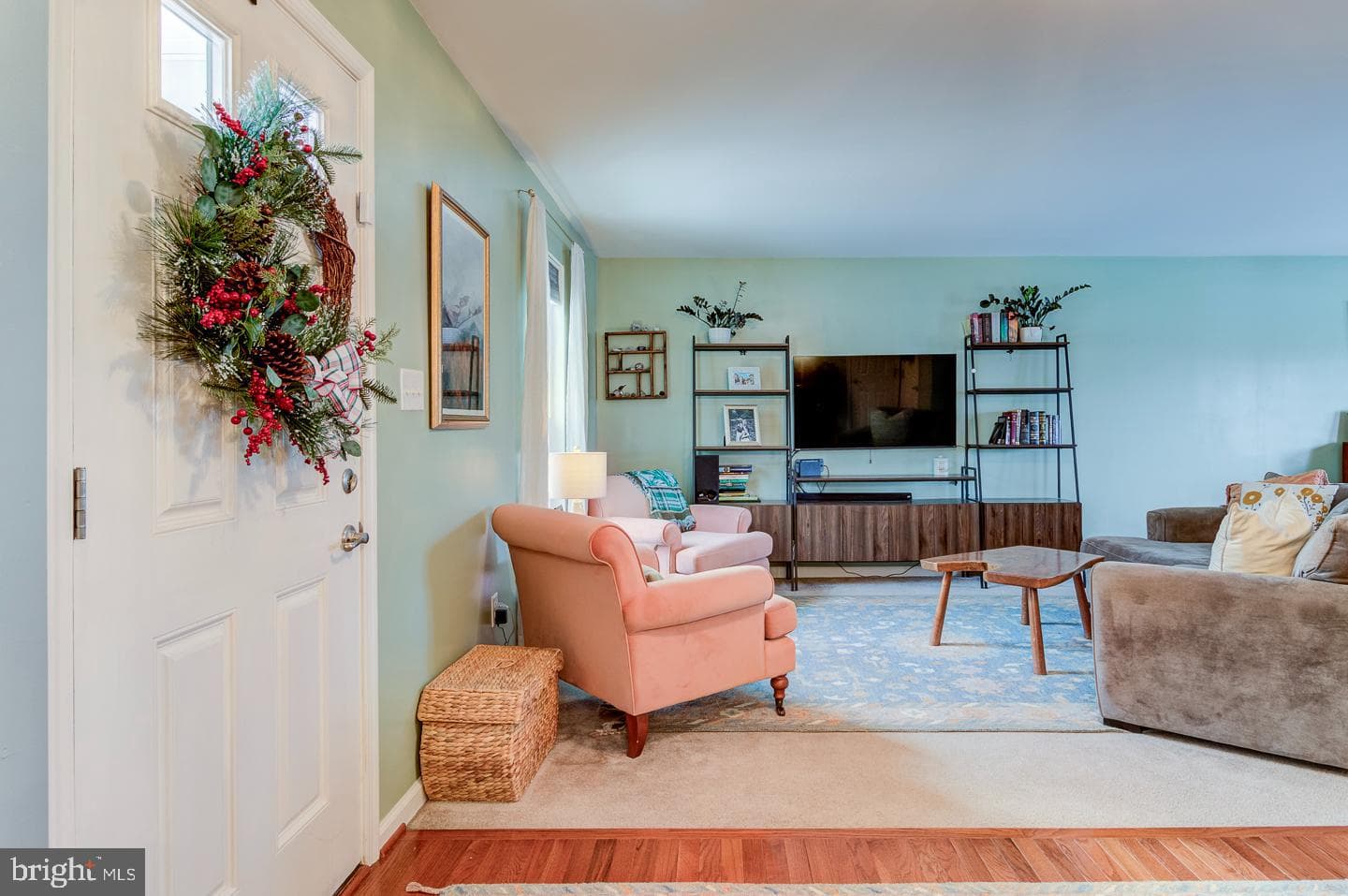 810 Wren Lane photo 3