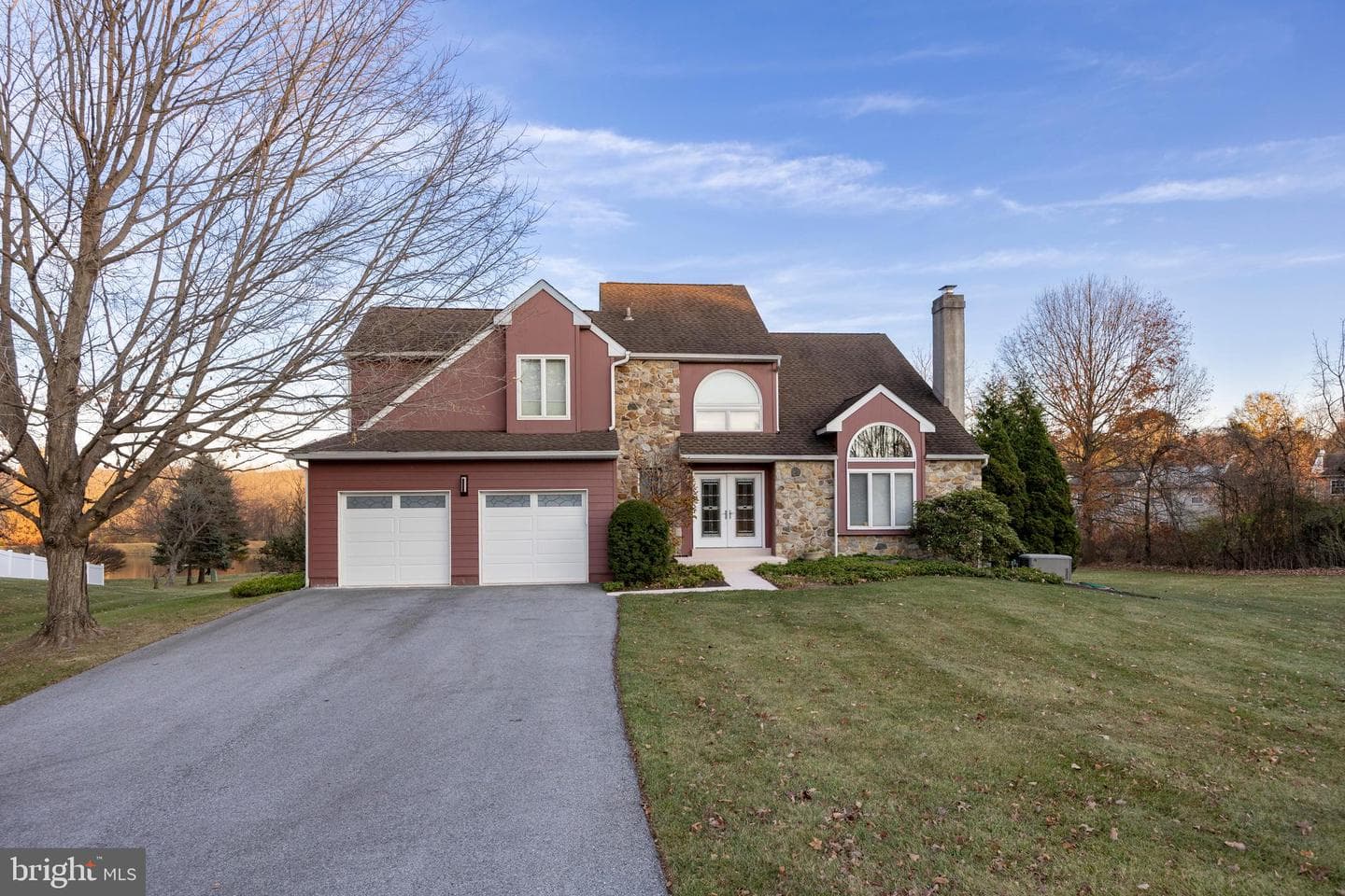 218 Mill Pond Drive photo 2