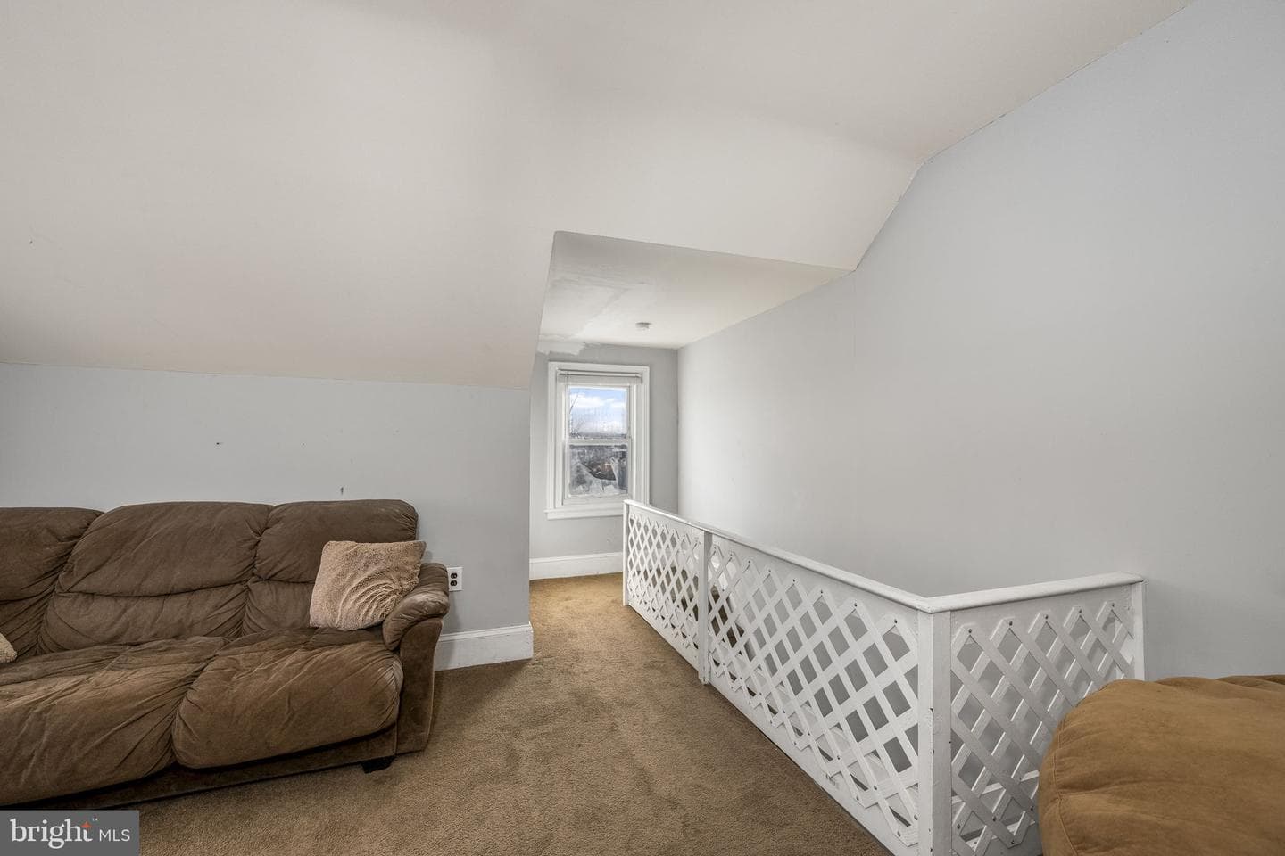 328 Emmett Street photo 11