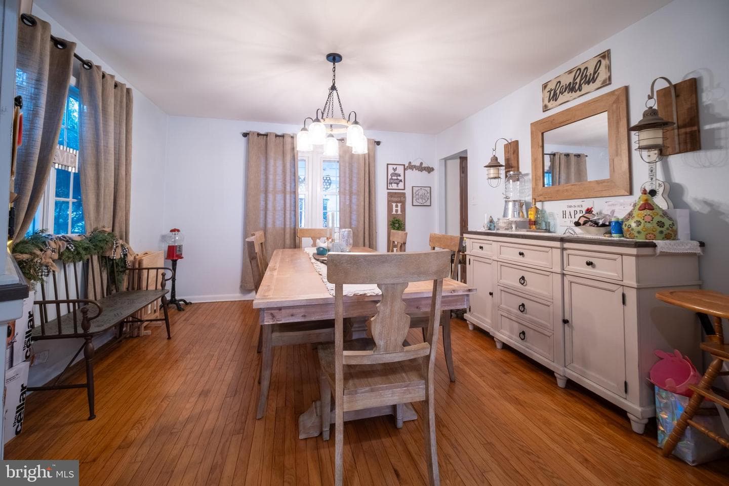 1621 Margo Lane photo 4