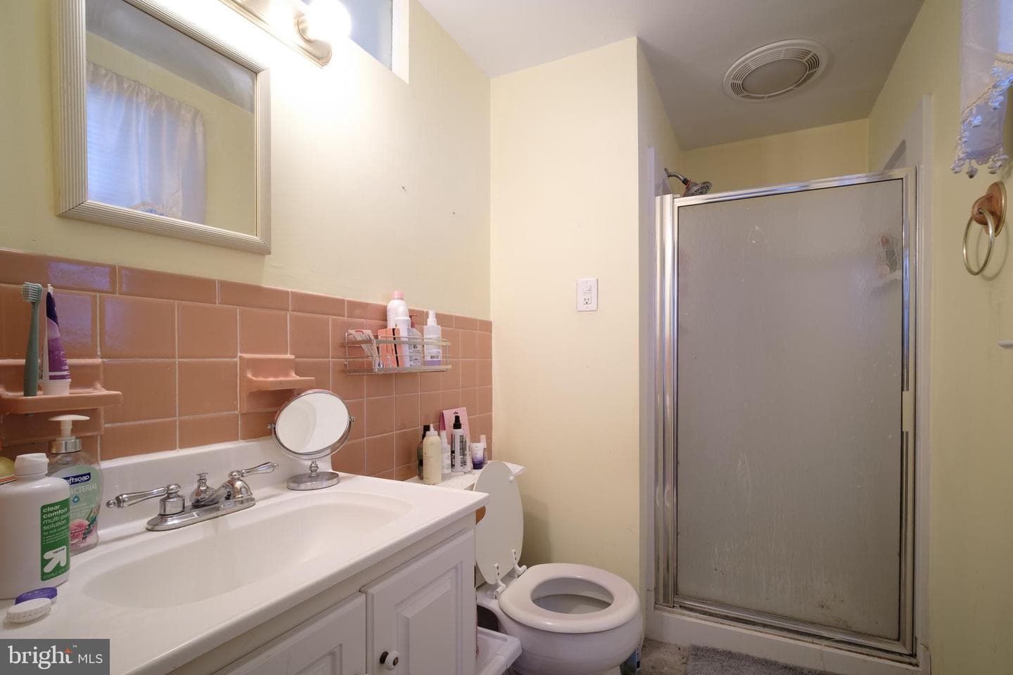 1621 Margo Lane photo 8