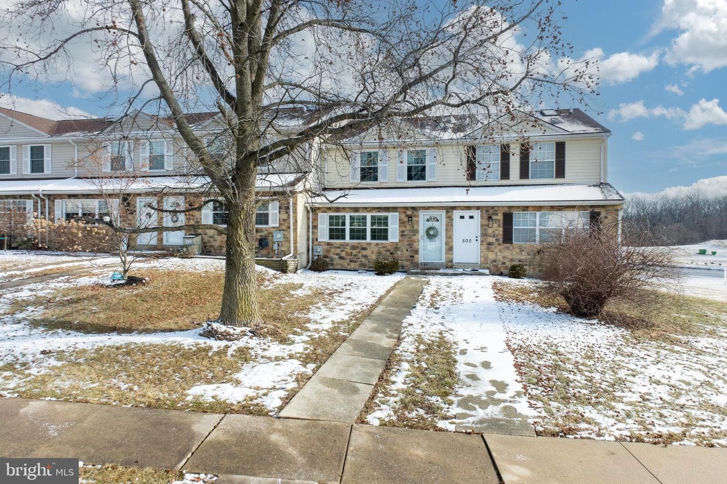 502 Lancaster Court photo 1