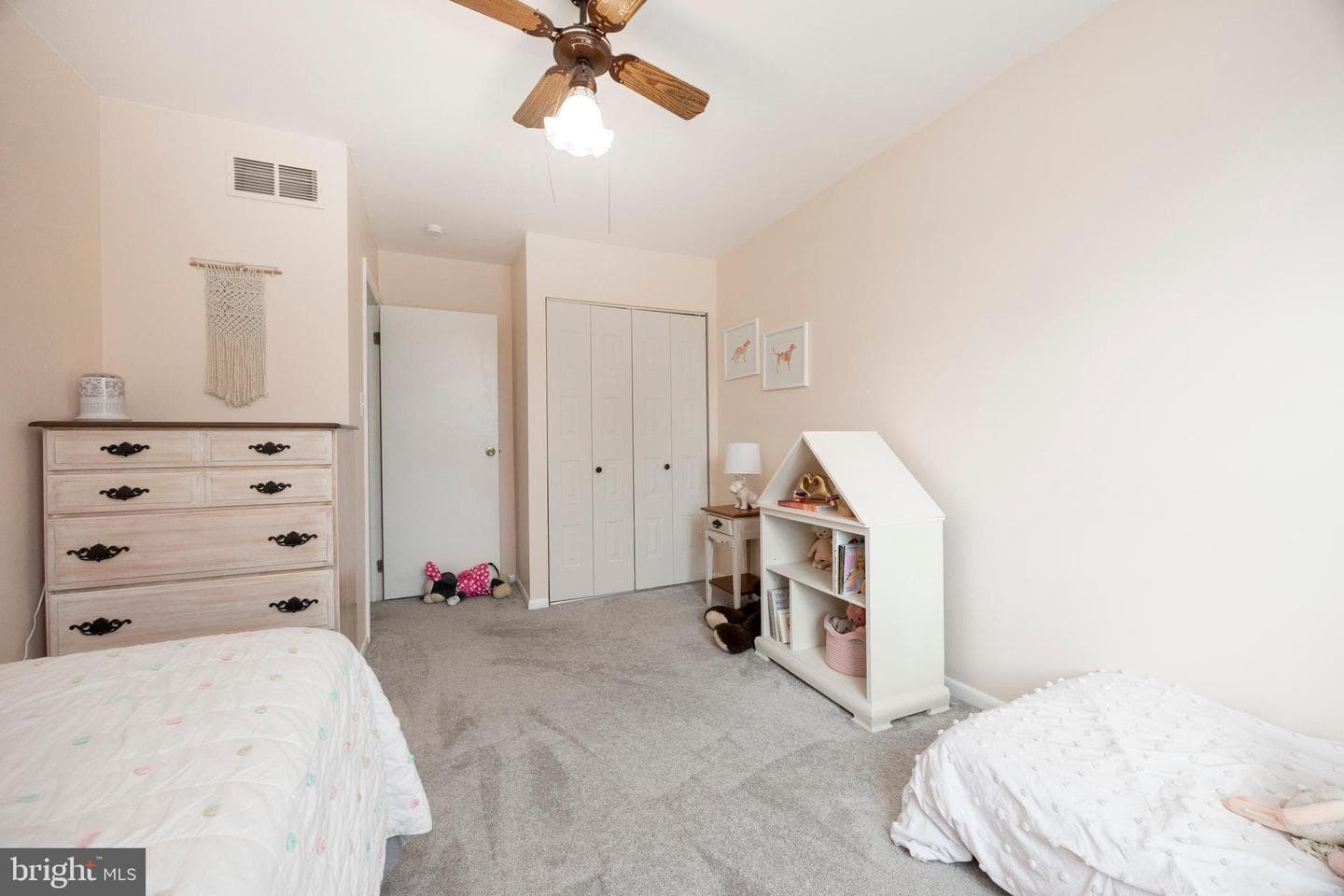 502 Lancaster Court photo 20