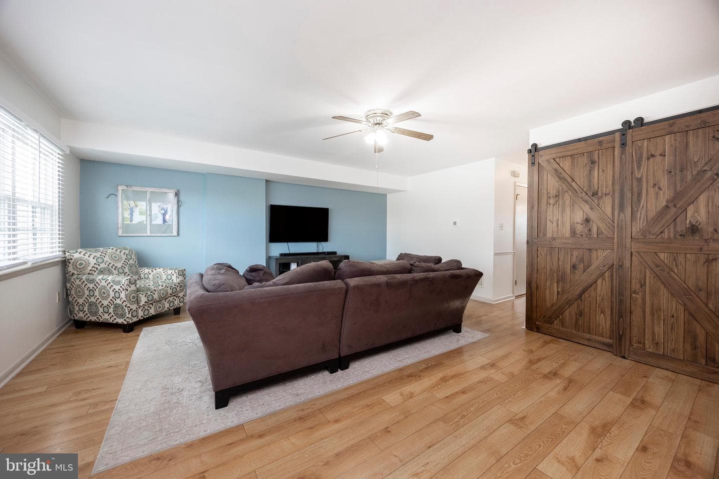 502 Lancaster Court photo 3