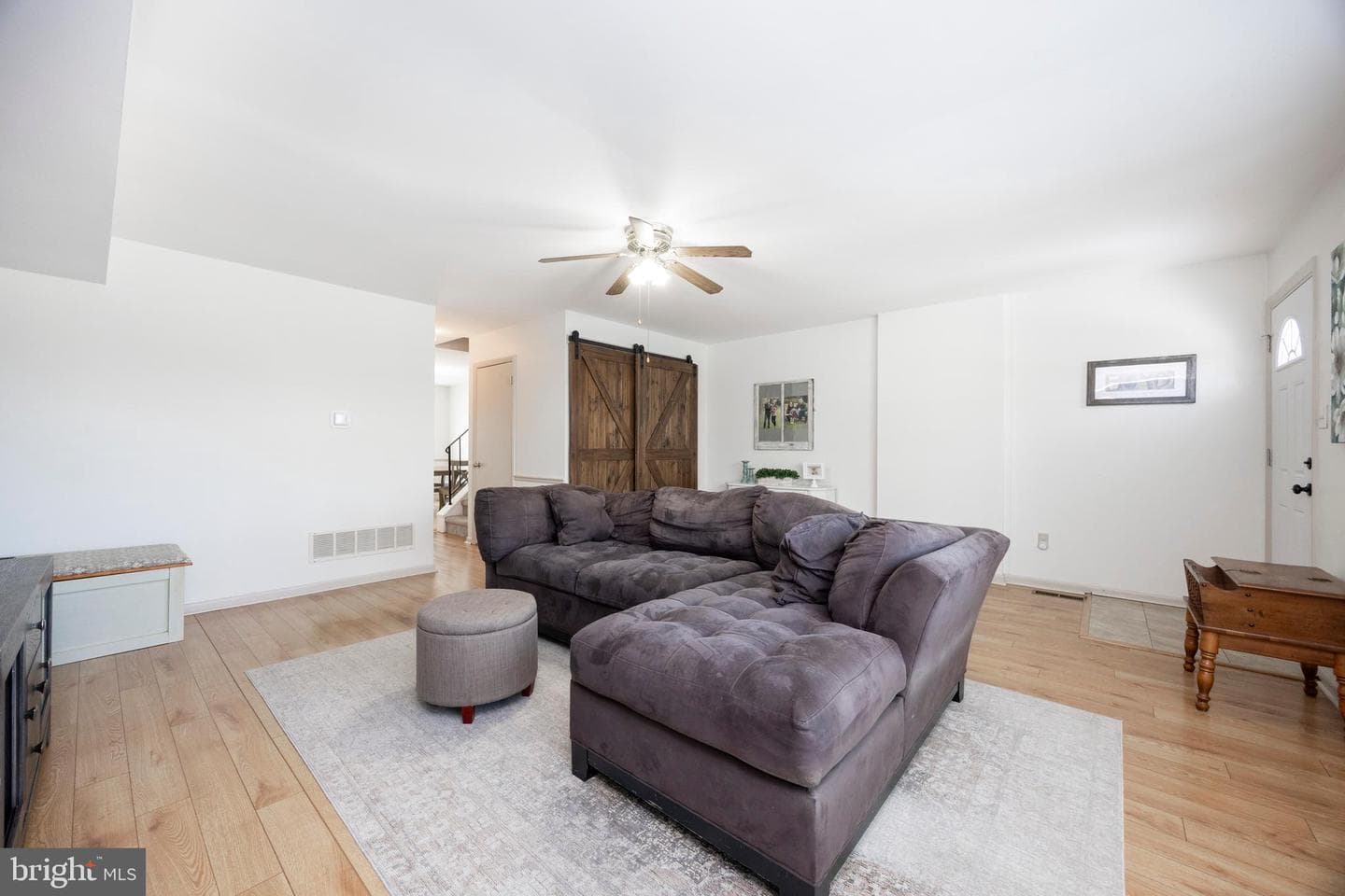 502 Lancaster Court photo 6