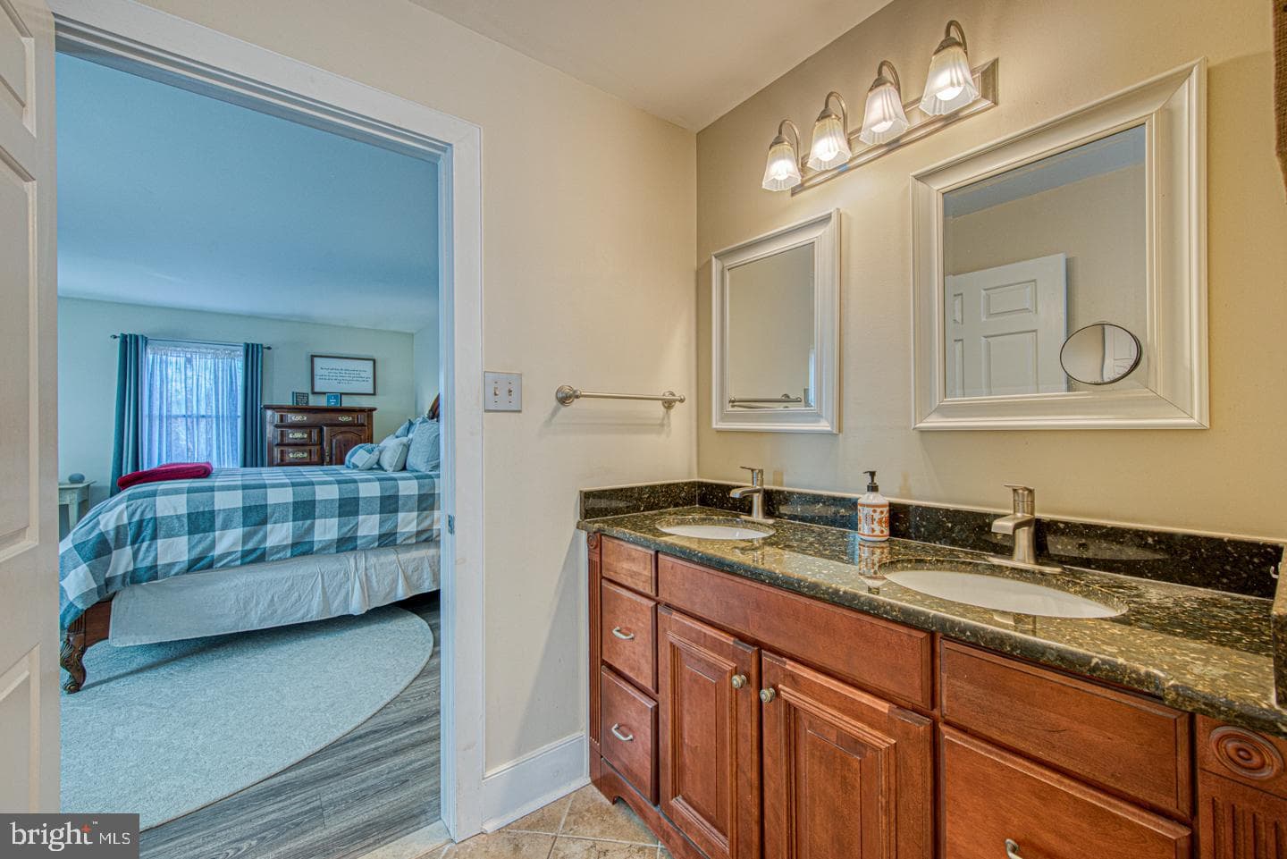 463 Chambers Lane photo 37