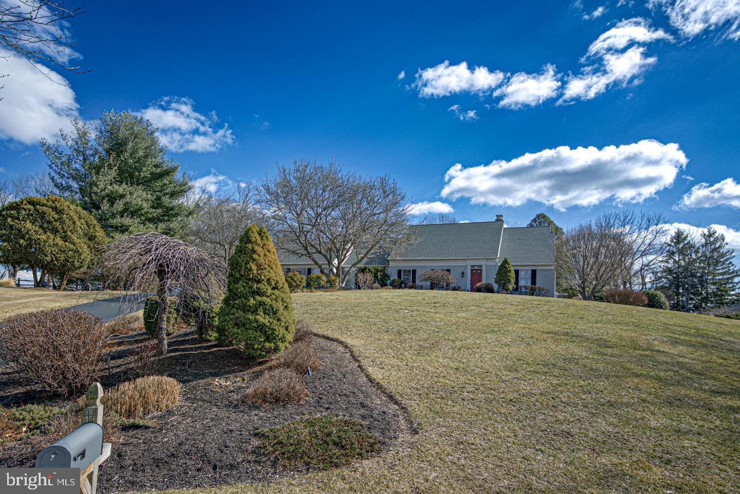 463 Chambers Lane photo 4