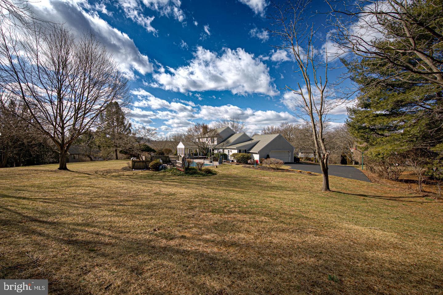 463 Chambers Lane photo 63