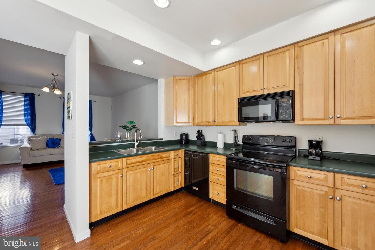 1060 Merchant Street #14 photo 11