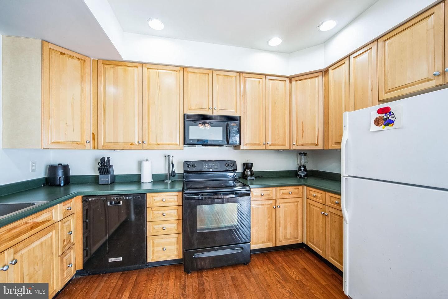 1060 Merchant Street #14 photo 13