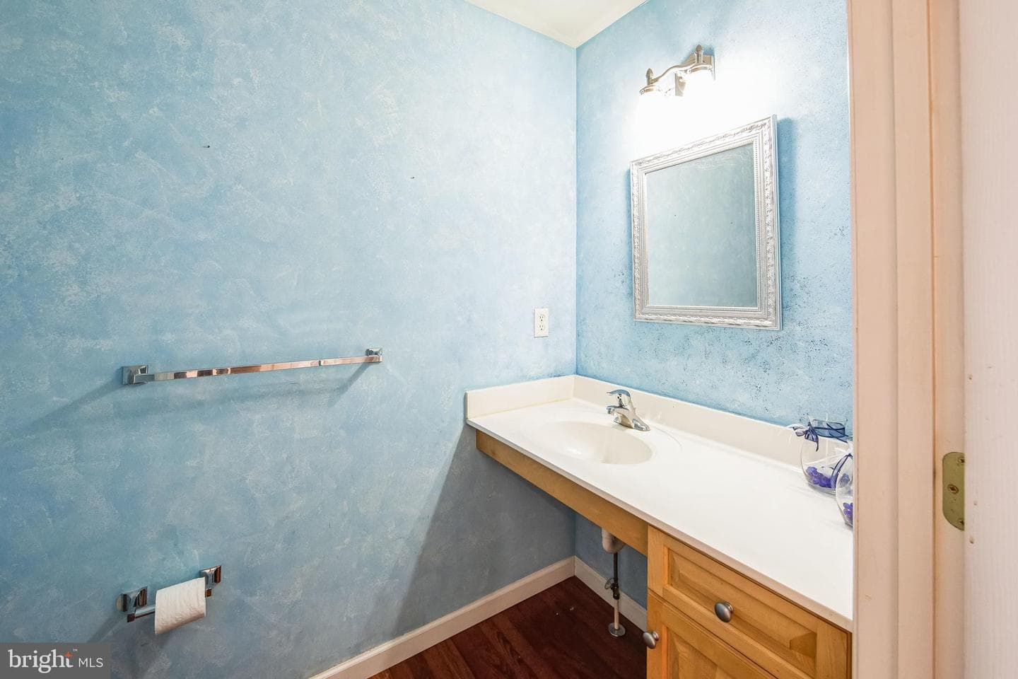 1060 Merchant Street #14 photo 15