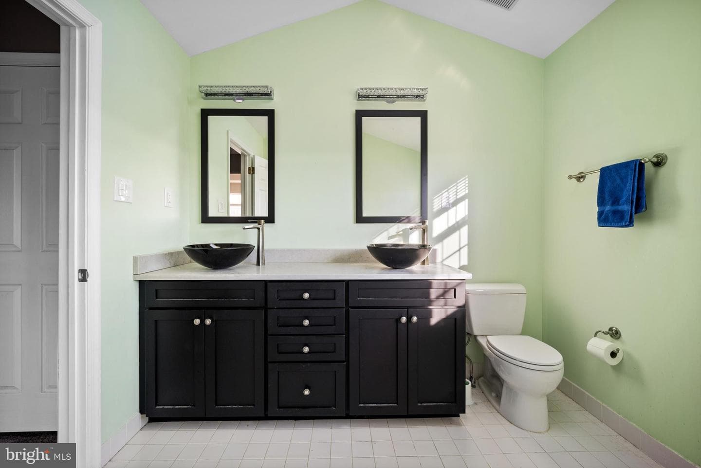 35 Kennedy Drive photo 21