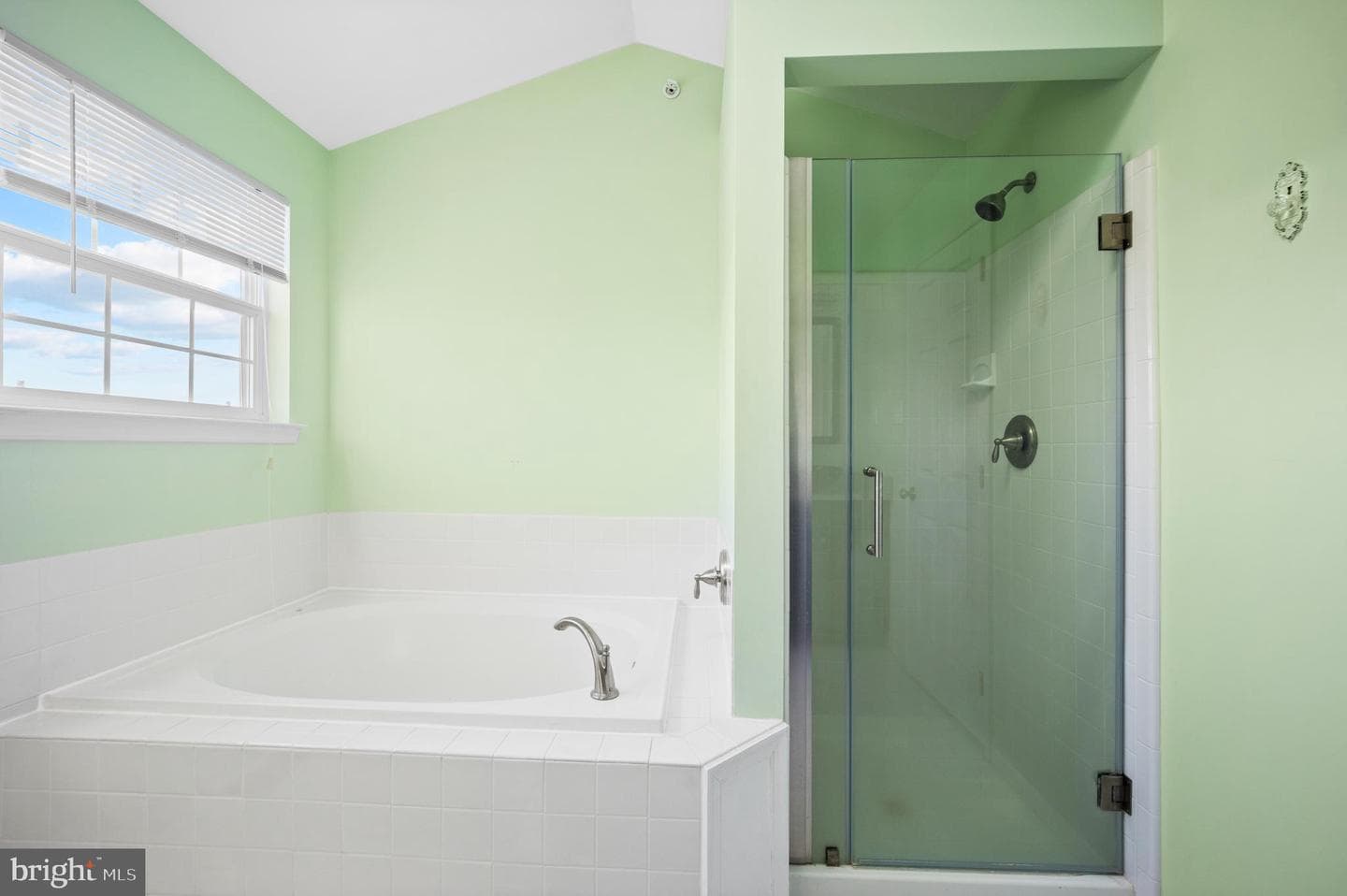 35 Kennedy Drive photo 22