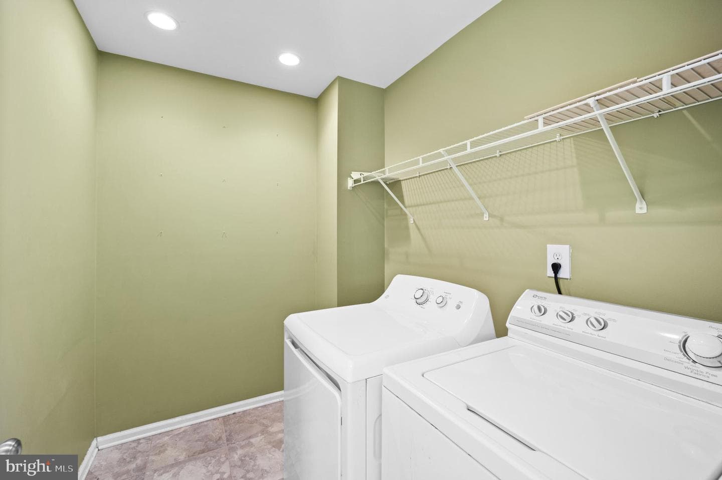 35 Kennedy Drive photo 23