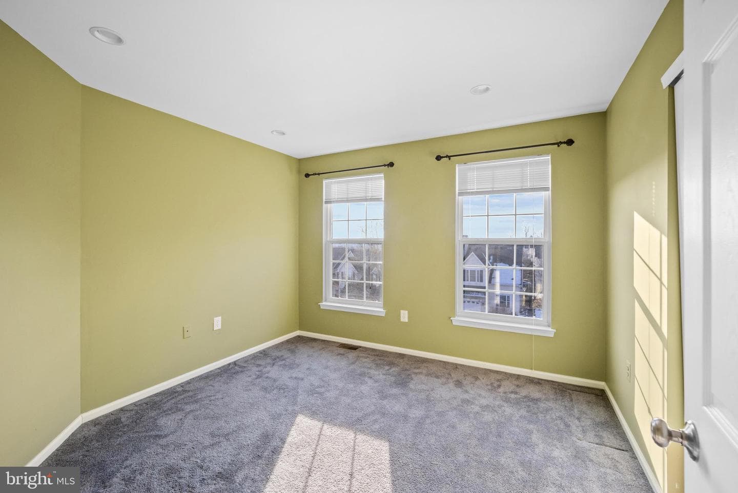 35 Kennedy Drive photo 25